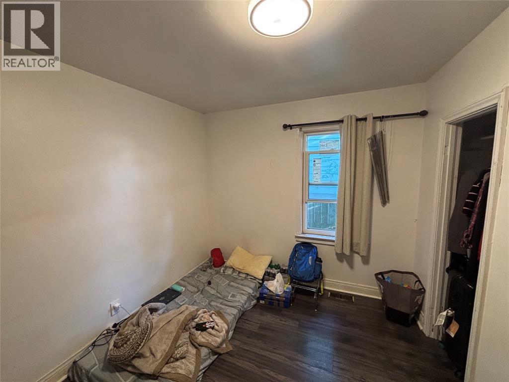 292 Christina STREET South - 11