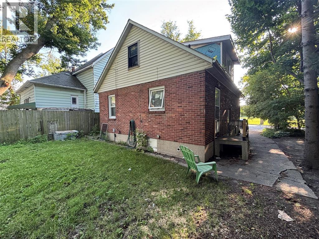 292 Christina STREET South - 23