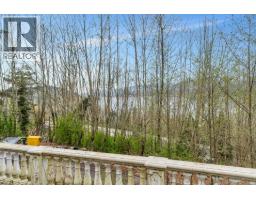 7235 Bayview Drive, Burnaby, BC V5A4T3 Photo 22