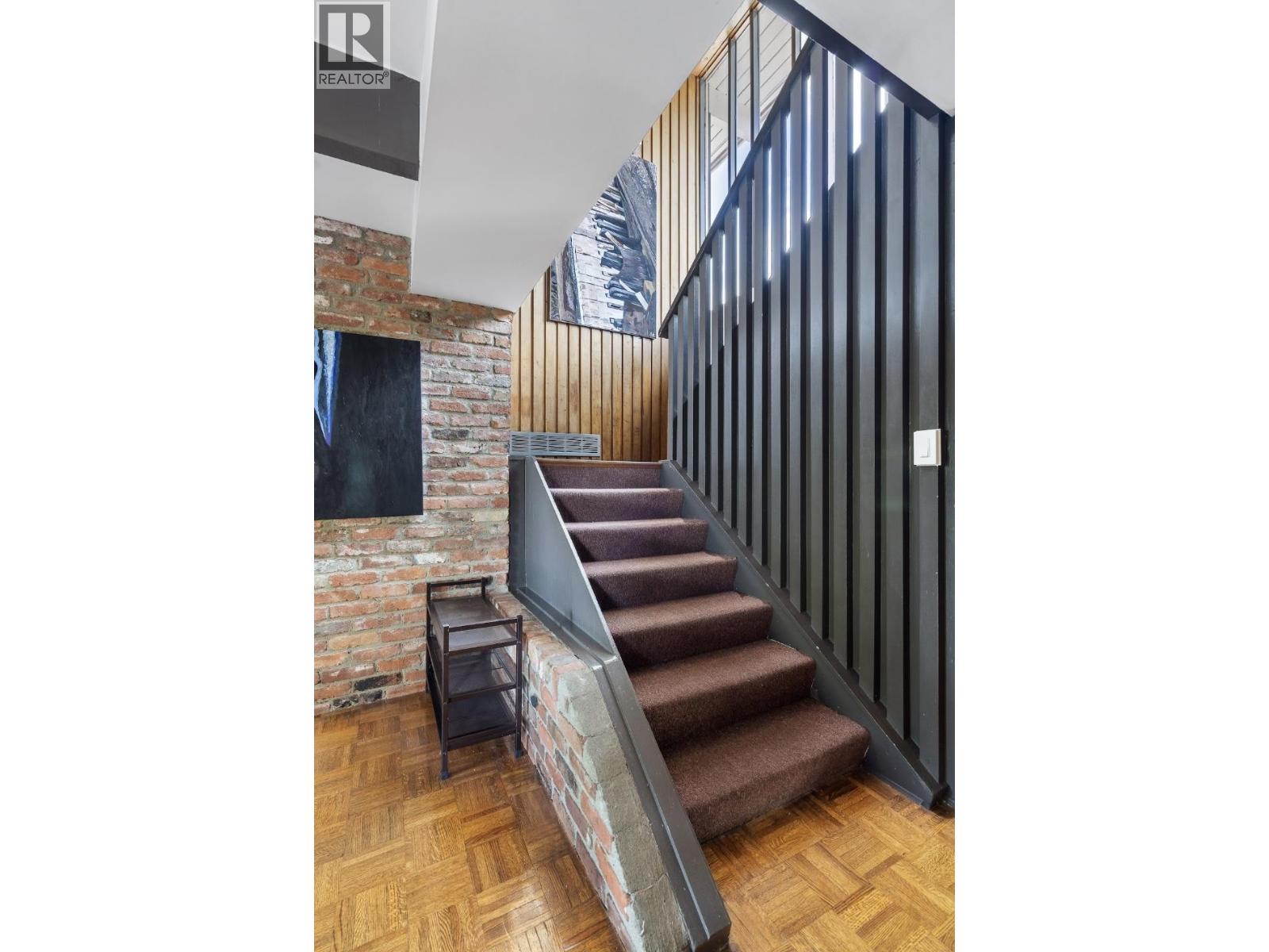 442 MONTERAY AVENUE, North Vancouver