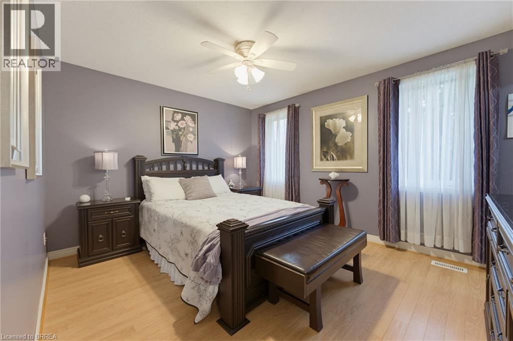 4-bedroom home for sale at 74 COURT Drive, Paris ON · photo 15 of 34
