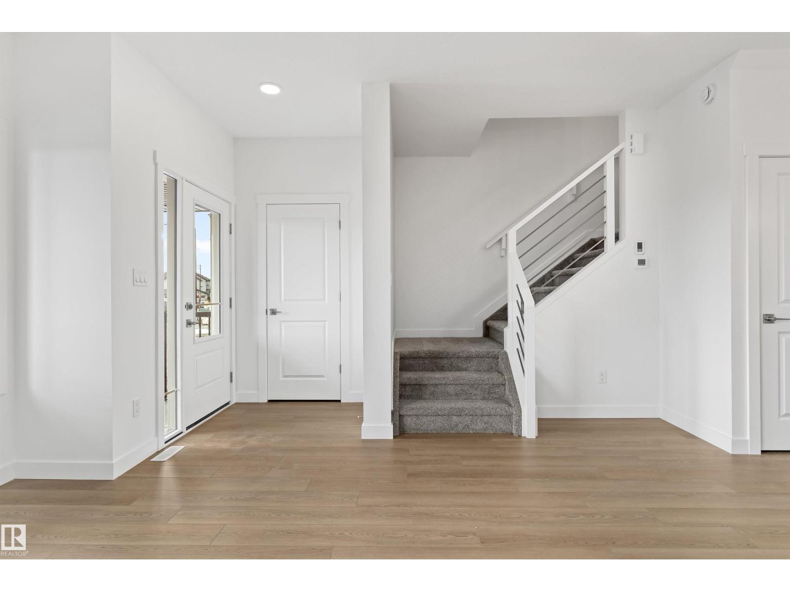 1012 14 AV NW - 10