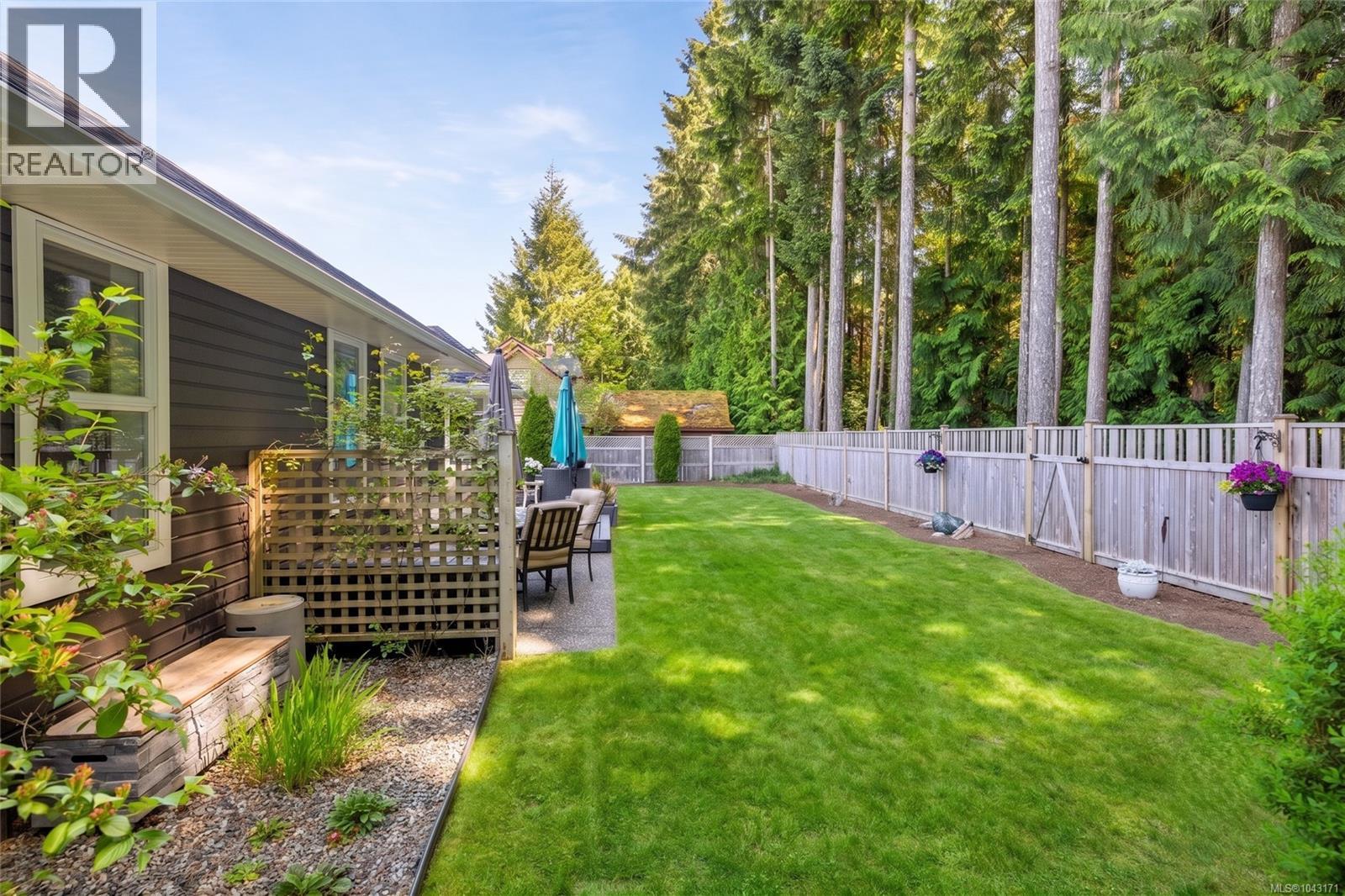 745 Redwood Dr - 47