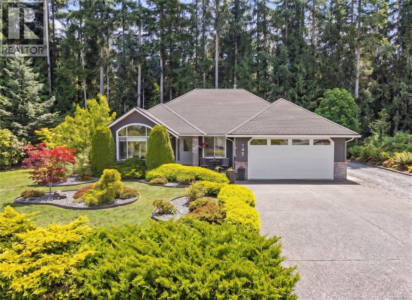 745 Redwood Dr - 28