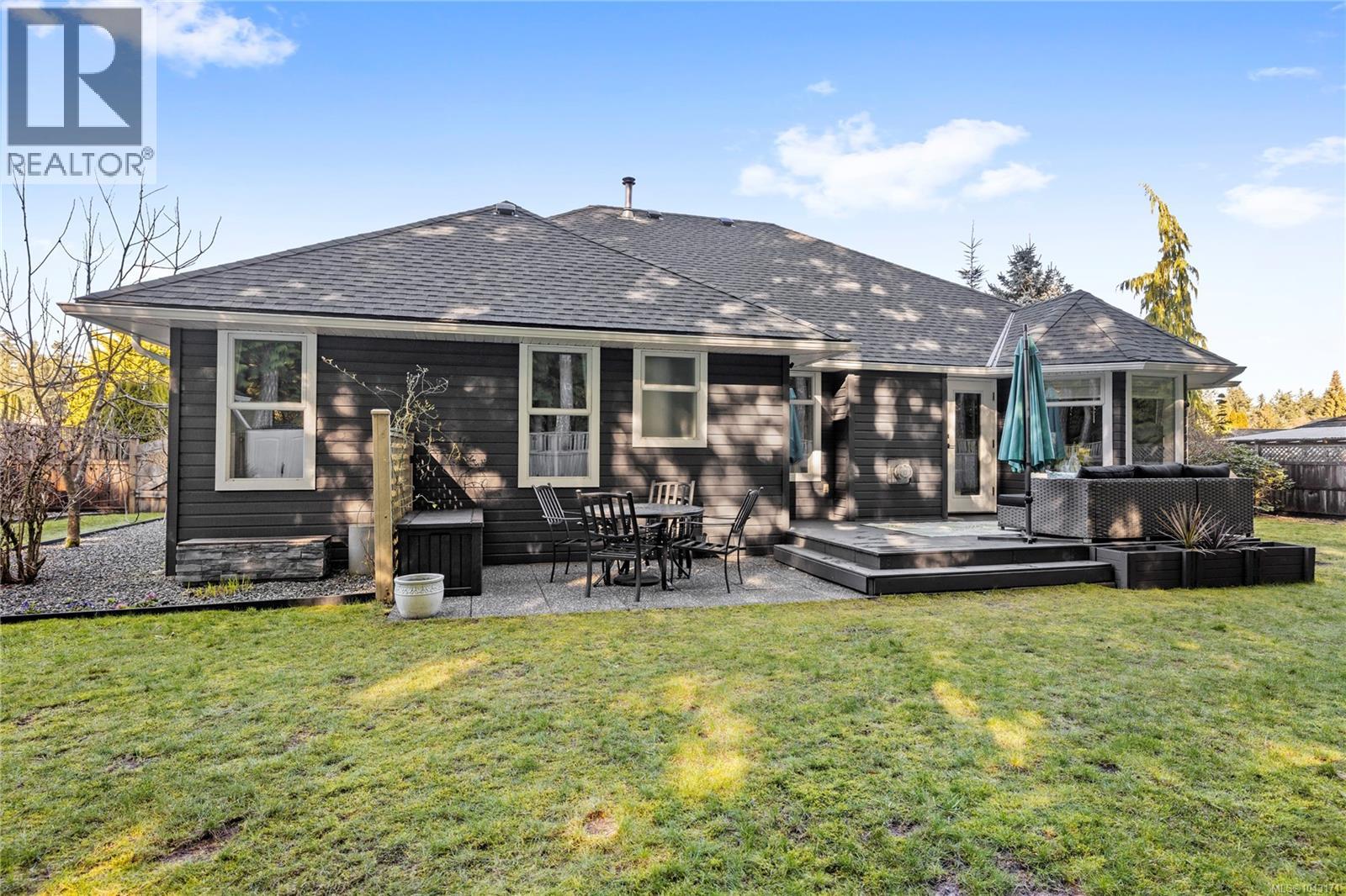 745 Redwood Dr - 38