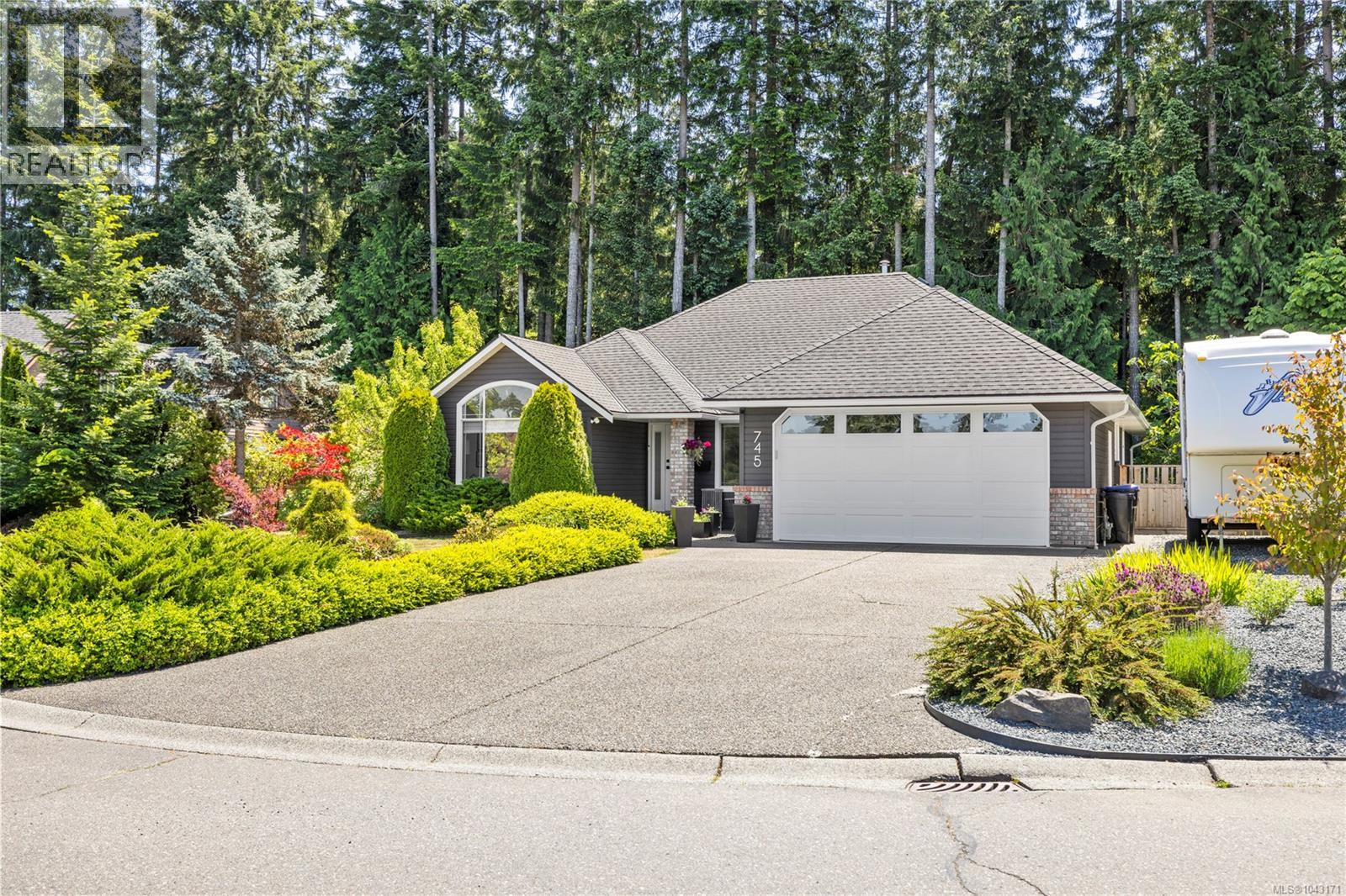 745 Redwood Dr - 31