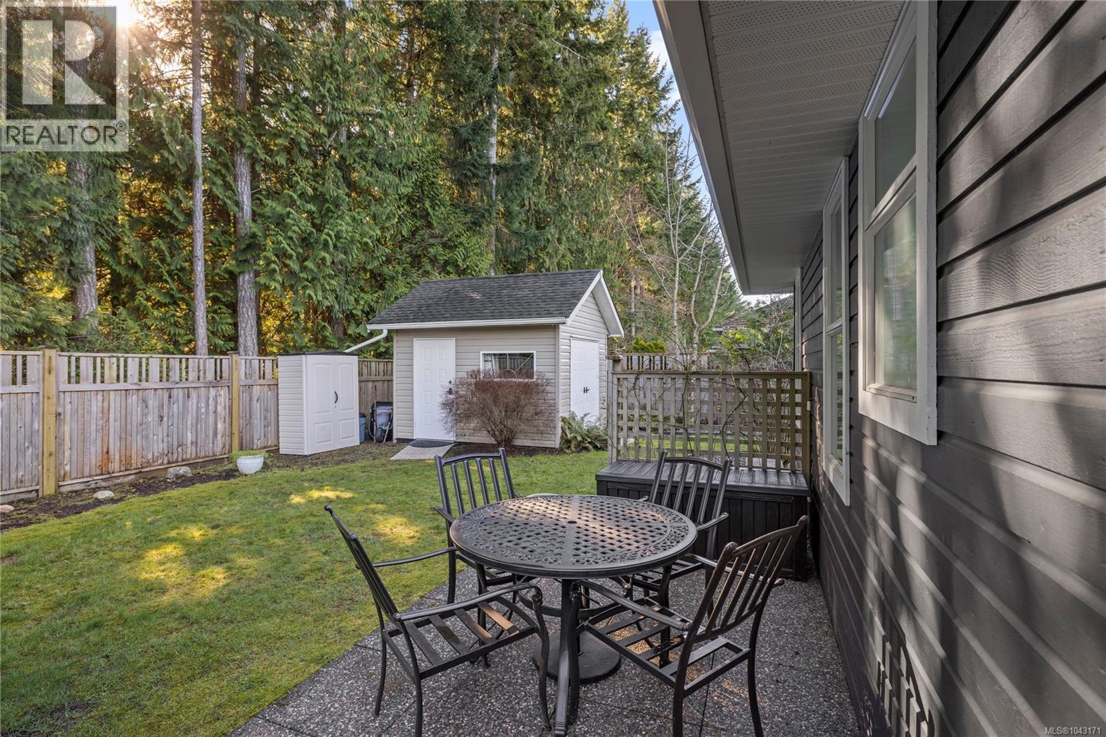 745 Redwood Dr - 53