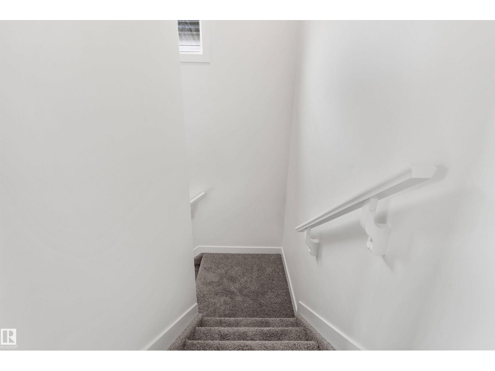 1216 MCLEOD AV - 19