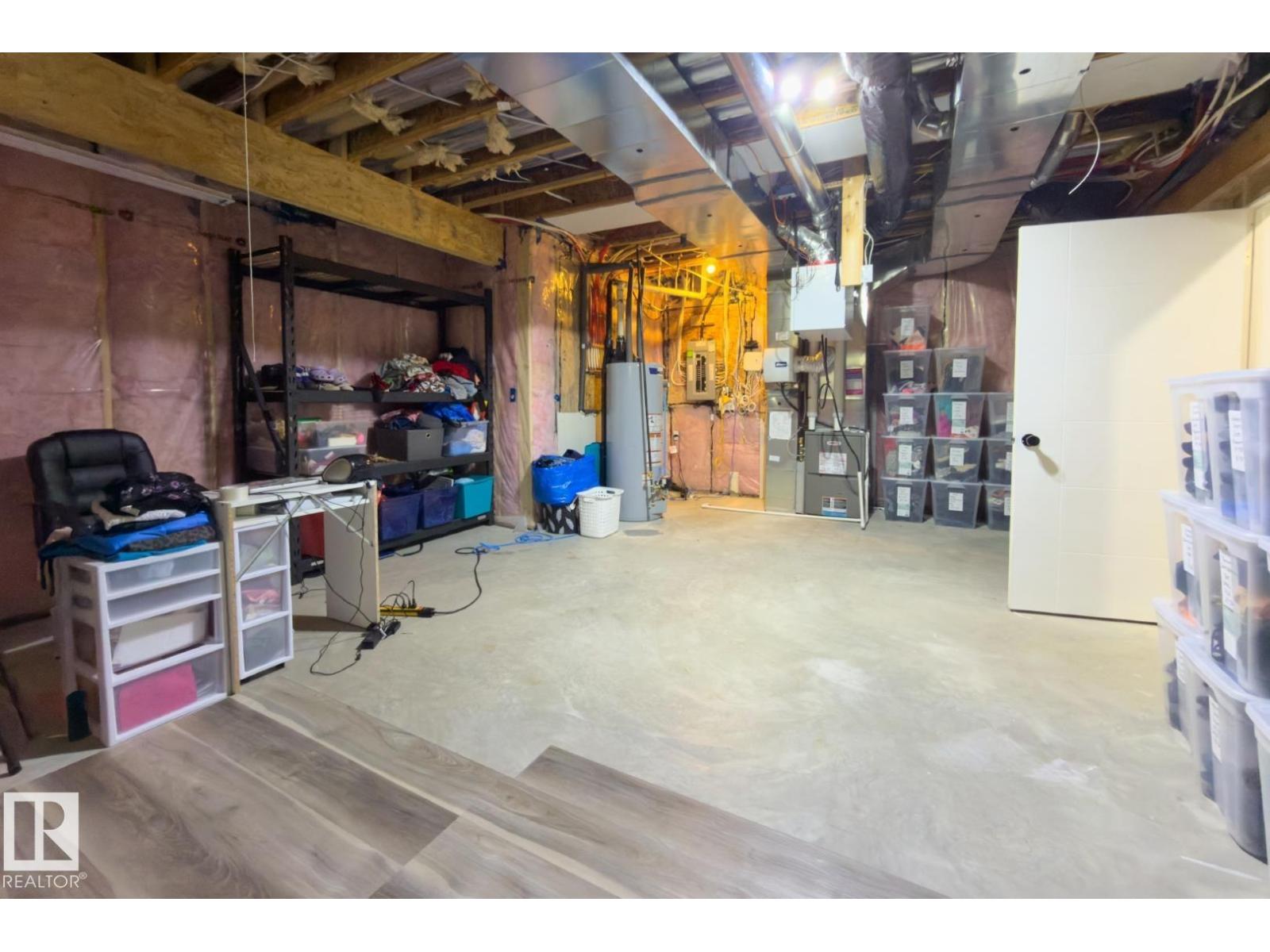 12846 204 ST NW - 57