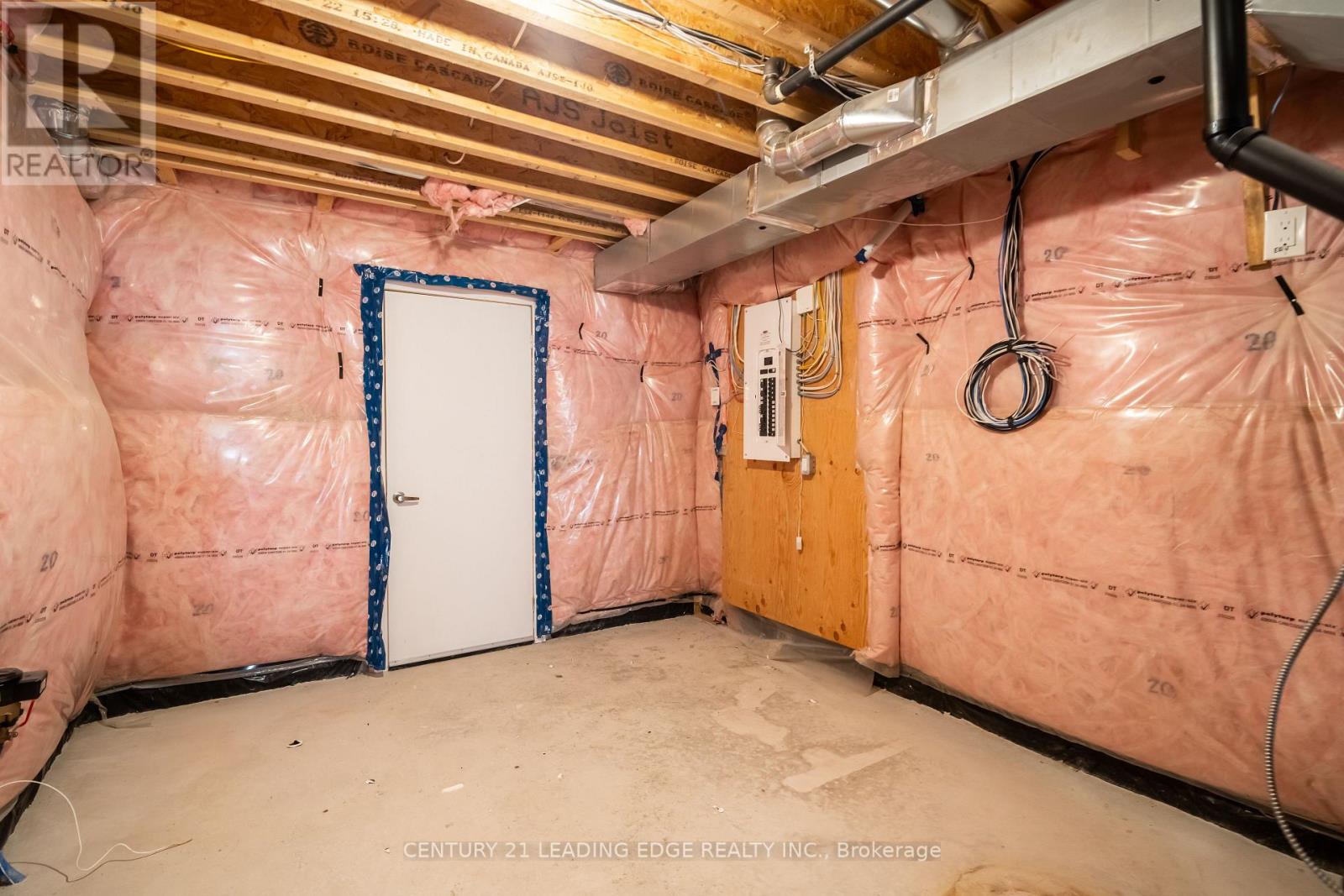 103 KENTLEDGE AVENUE - 47