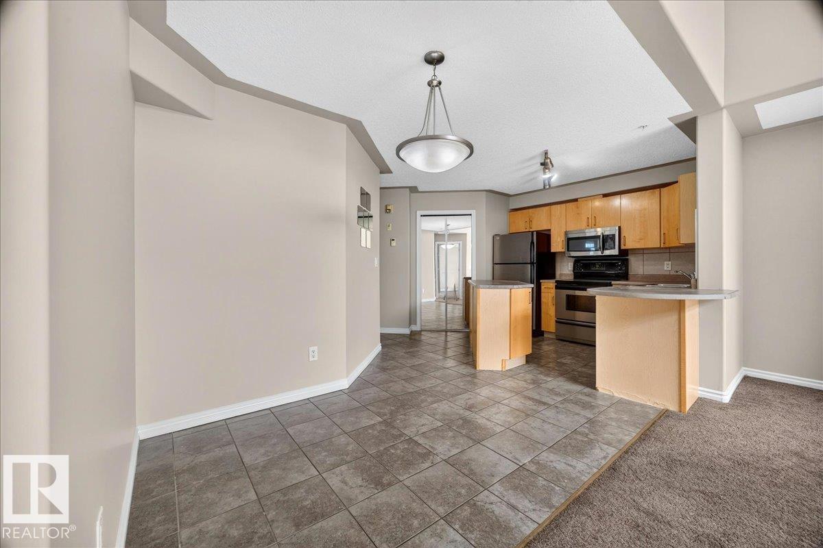 #503 10033 116 ST NW - 18