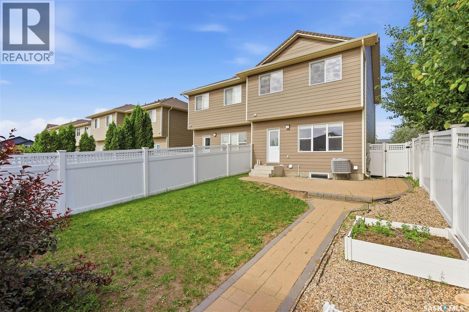 916 Stonebridge COMMON - Image 36
