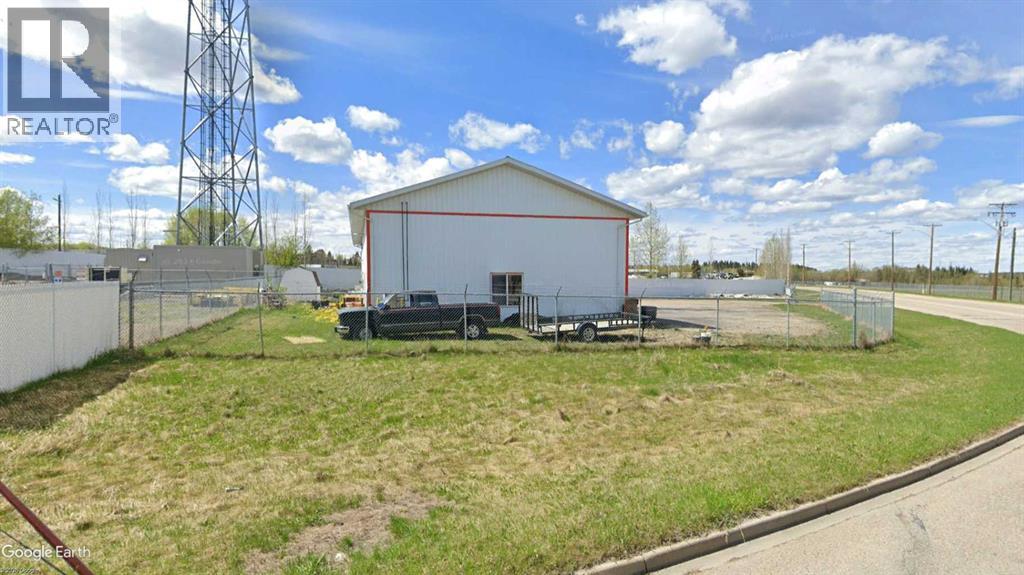 5222 44 Street - Photo 5