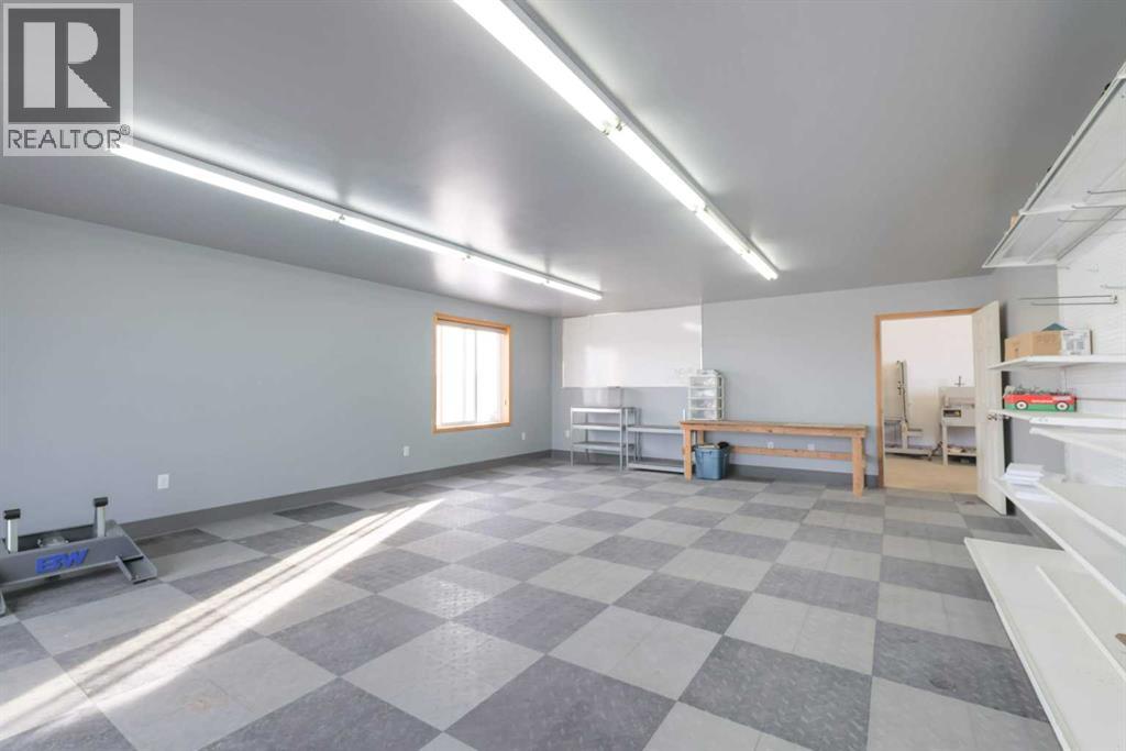 5222 44 Street - Photo 14