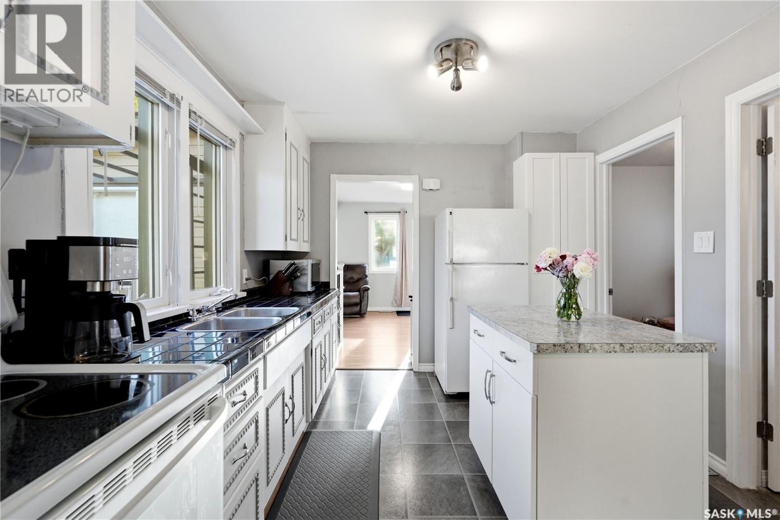 1728 2nd AVENUE N - Image 6
