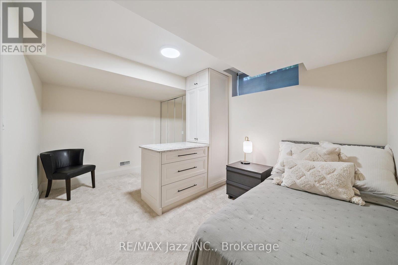 82 BRIDLEWOOD BOULEVARD - 39