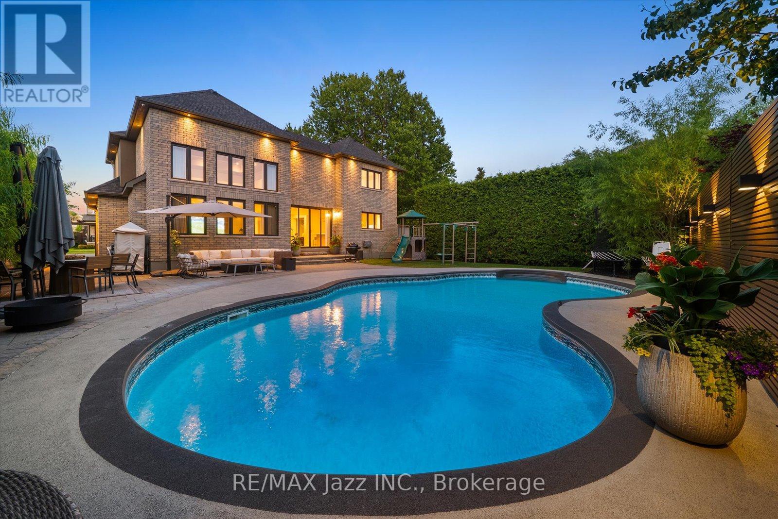 82 BRIDLEWOOD BOULEVARD - 45