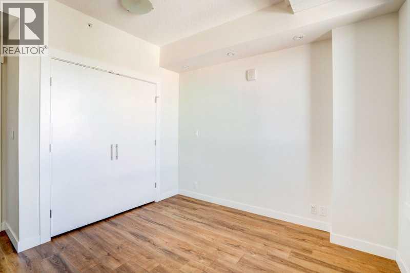 #1307 8880 Horton Road SW - 21