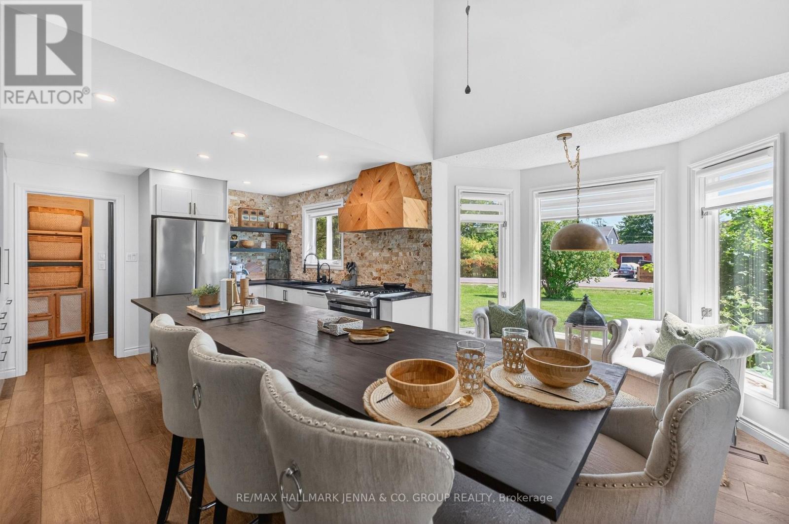 1214 UPTON ROAD, Ottawa. Luxury613. By Peter Sagos - Image 21