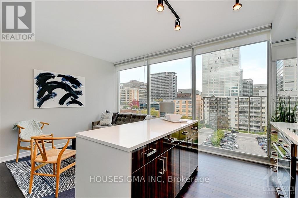 602 – 300 LISGAR STREET, Ottawa. Luxury613. By Peter Sagos - Image 9