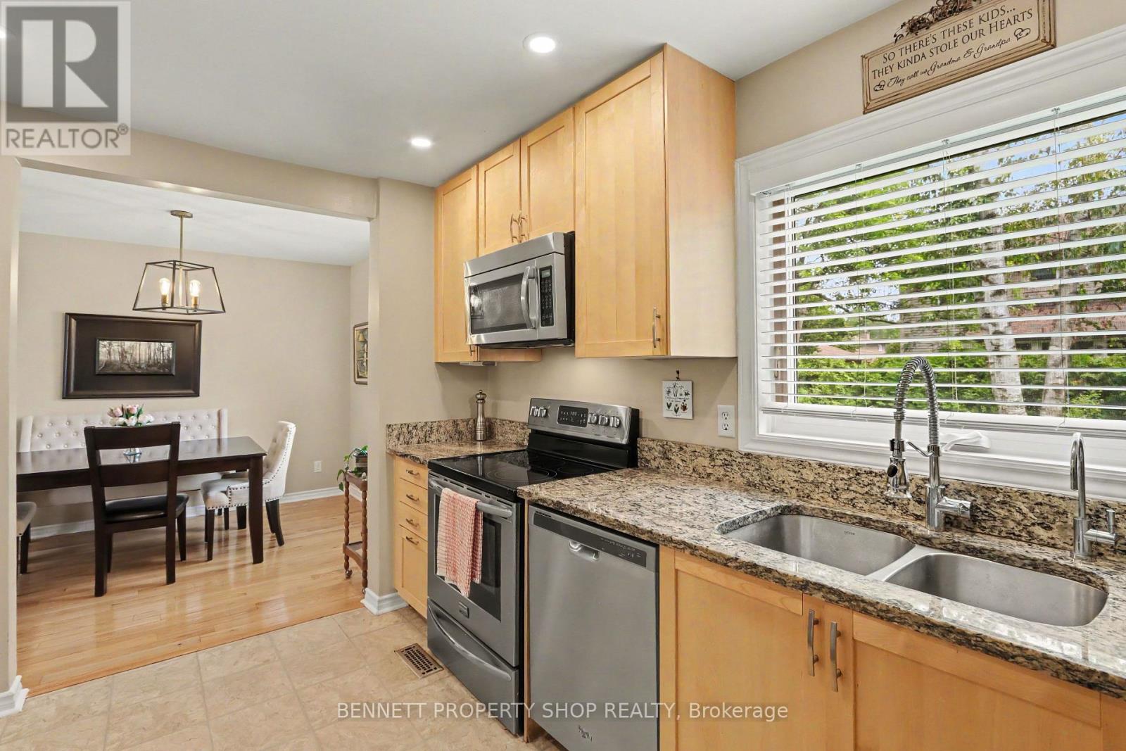 432 PICKFORD DRIVE - 6