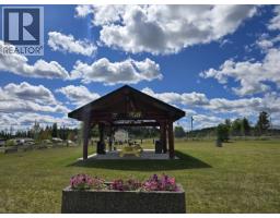 490 Panda Avenue, Bear Lake, BC V0J3G0 Photo 9
