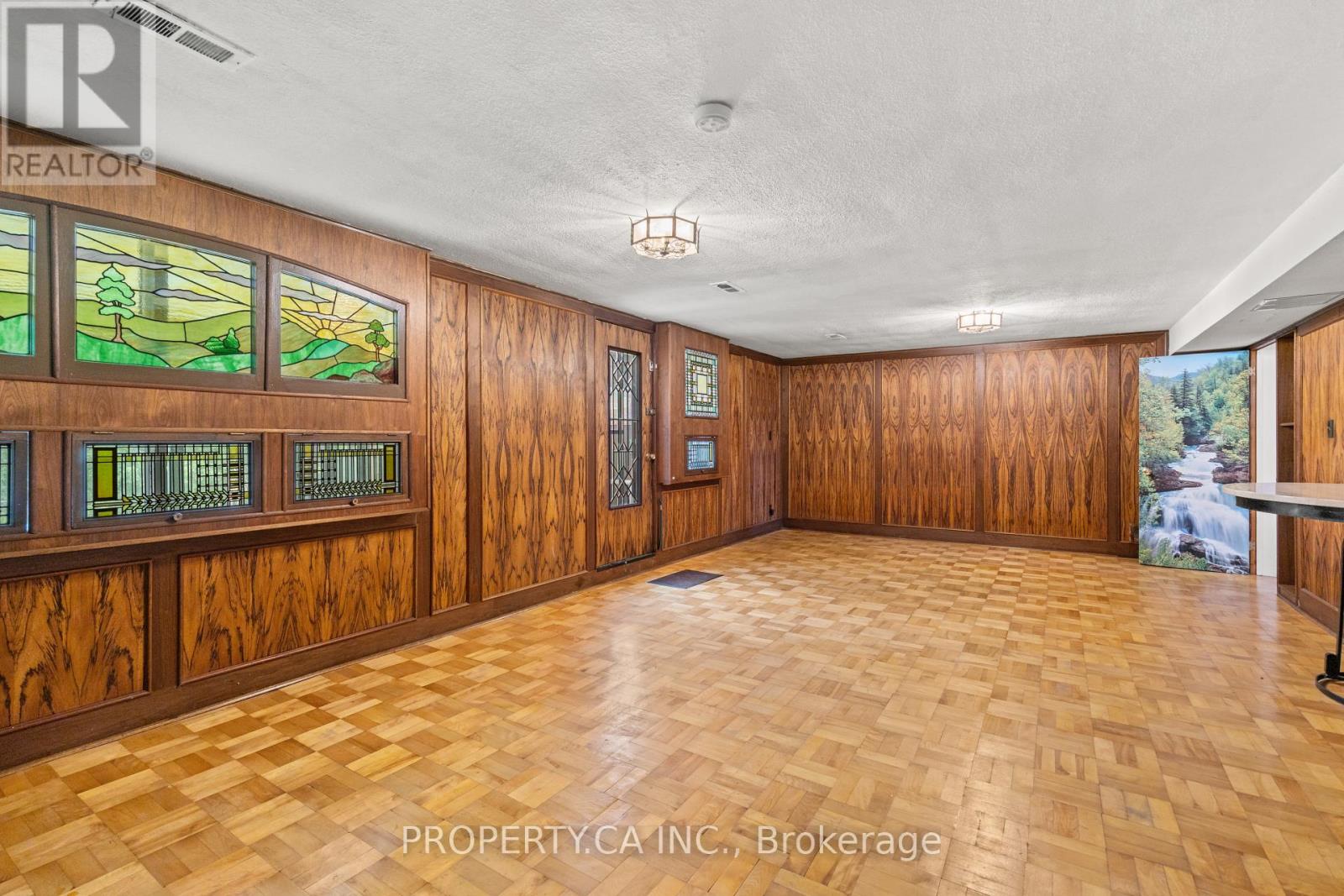77 TROUTBROOKE DRIVE - 31