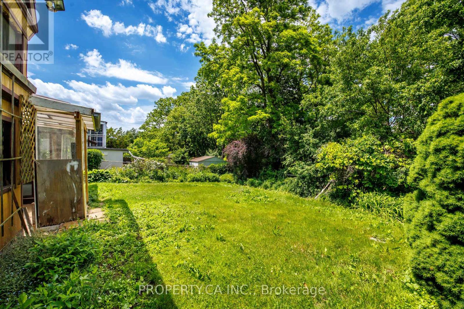 77 TROUTBROOKE DRIVE - 37