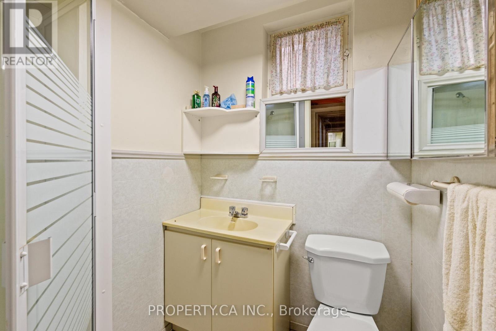77 TROUTBROOKE DRIVE - 34