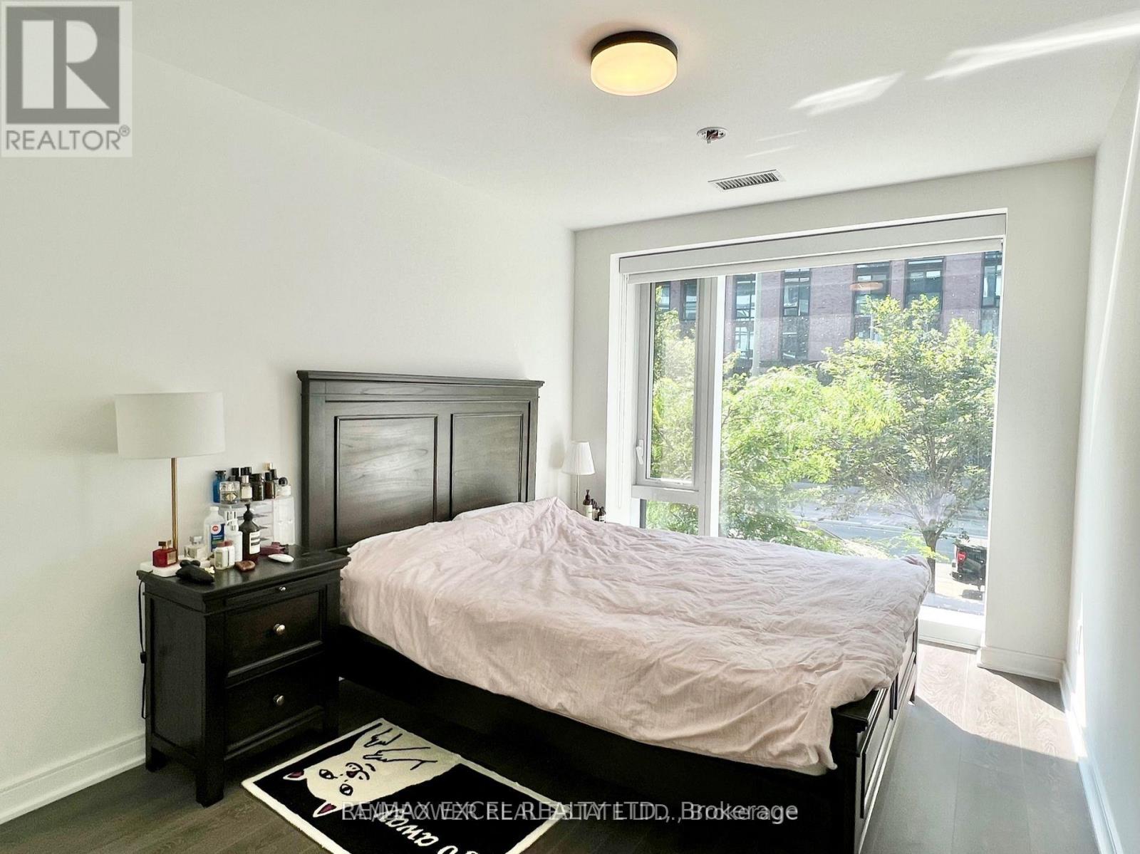 #S123 180 MILL STREET - Image 7