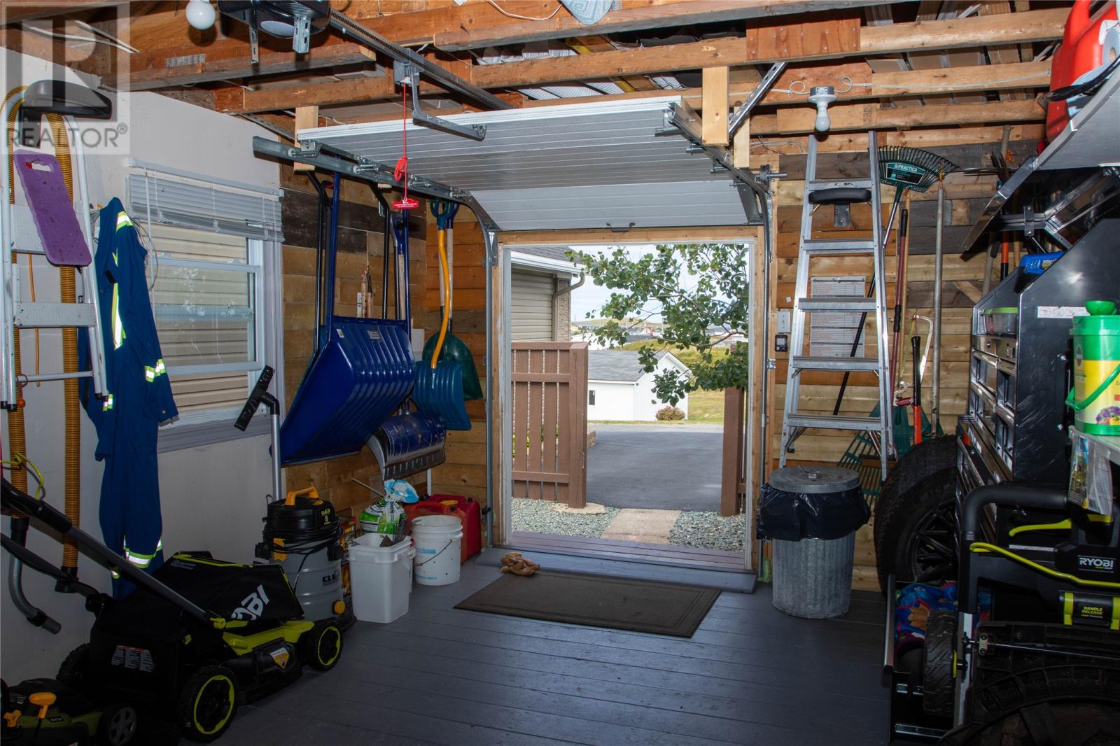 6 Heath Crescent - 21