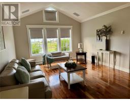 6 Heath Crescent thumbnail 11