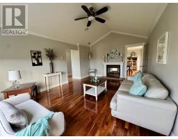 6 Heath Crescent thumbnail 10