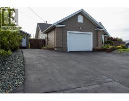 6 Heath Crescent thumbnail 4