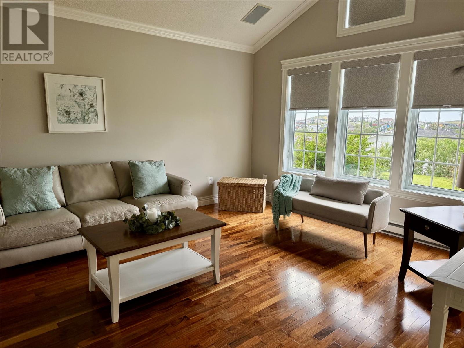 6 Heath Crescent - 9