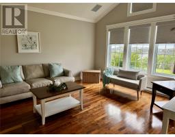 6 Heath Crescent thumbnail 9
