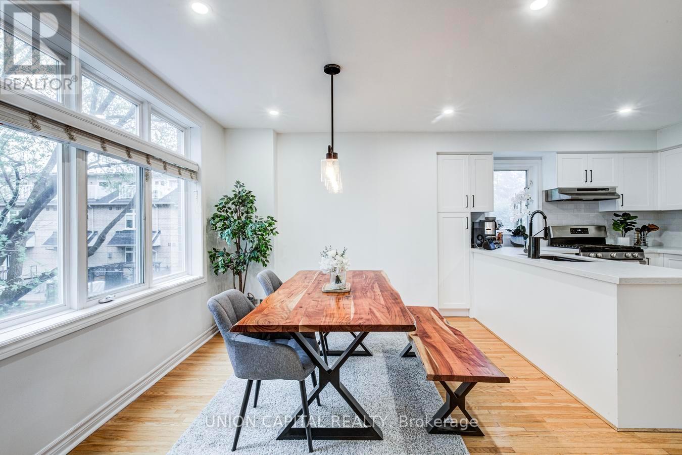 #8 1 BASTEDO AVENUE - 19