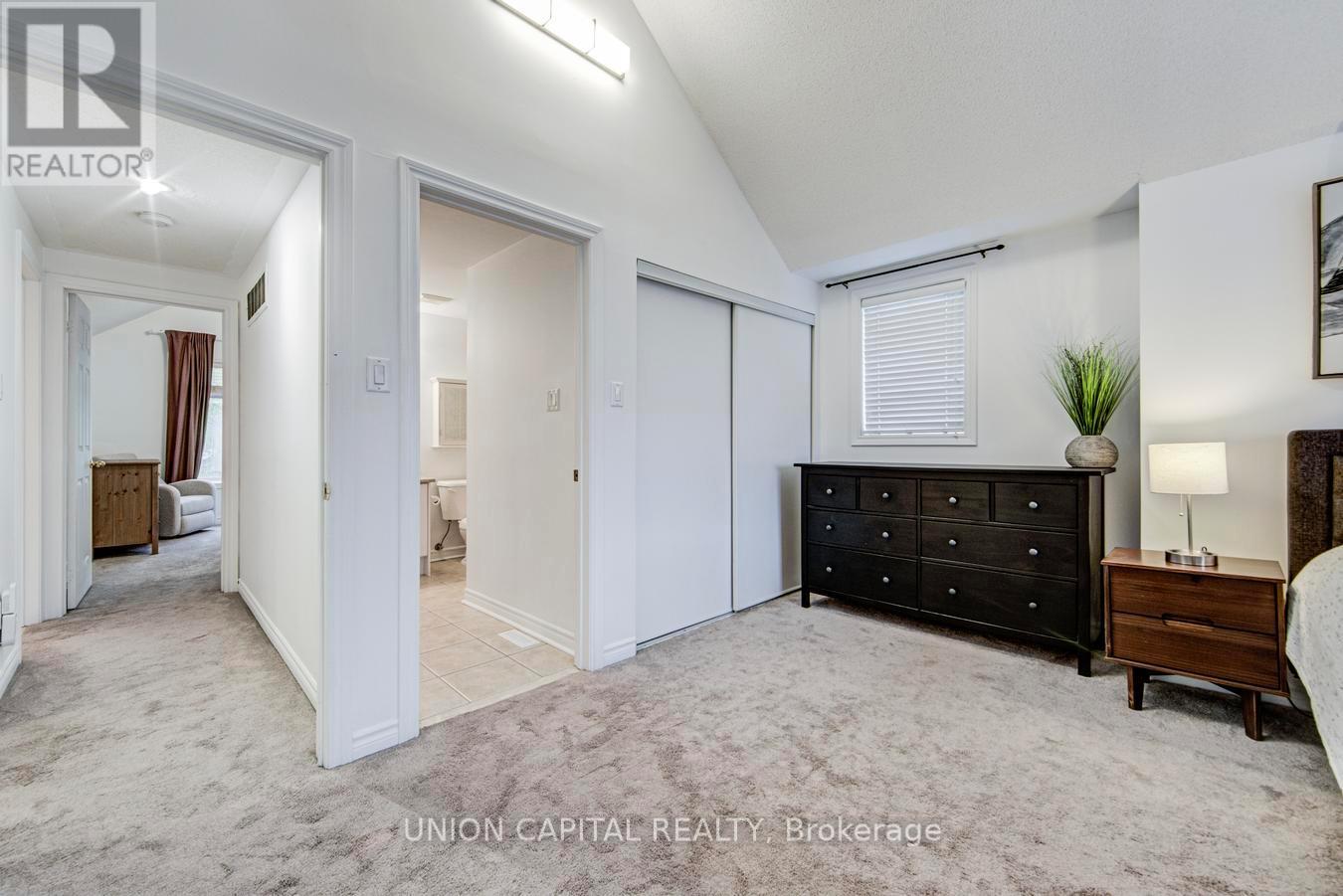 #8 1 BASTEDO AVENUE - 27