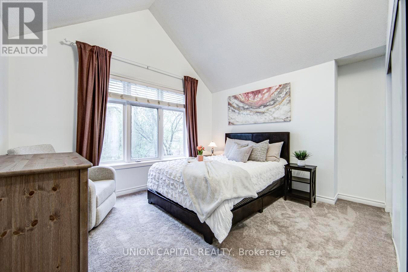 #8 1 BASTEDO AVENUE - 30