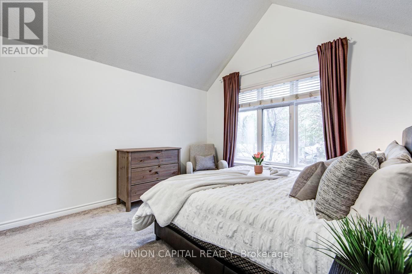 #8 1 BASTEDO AVENUE - 31