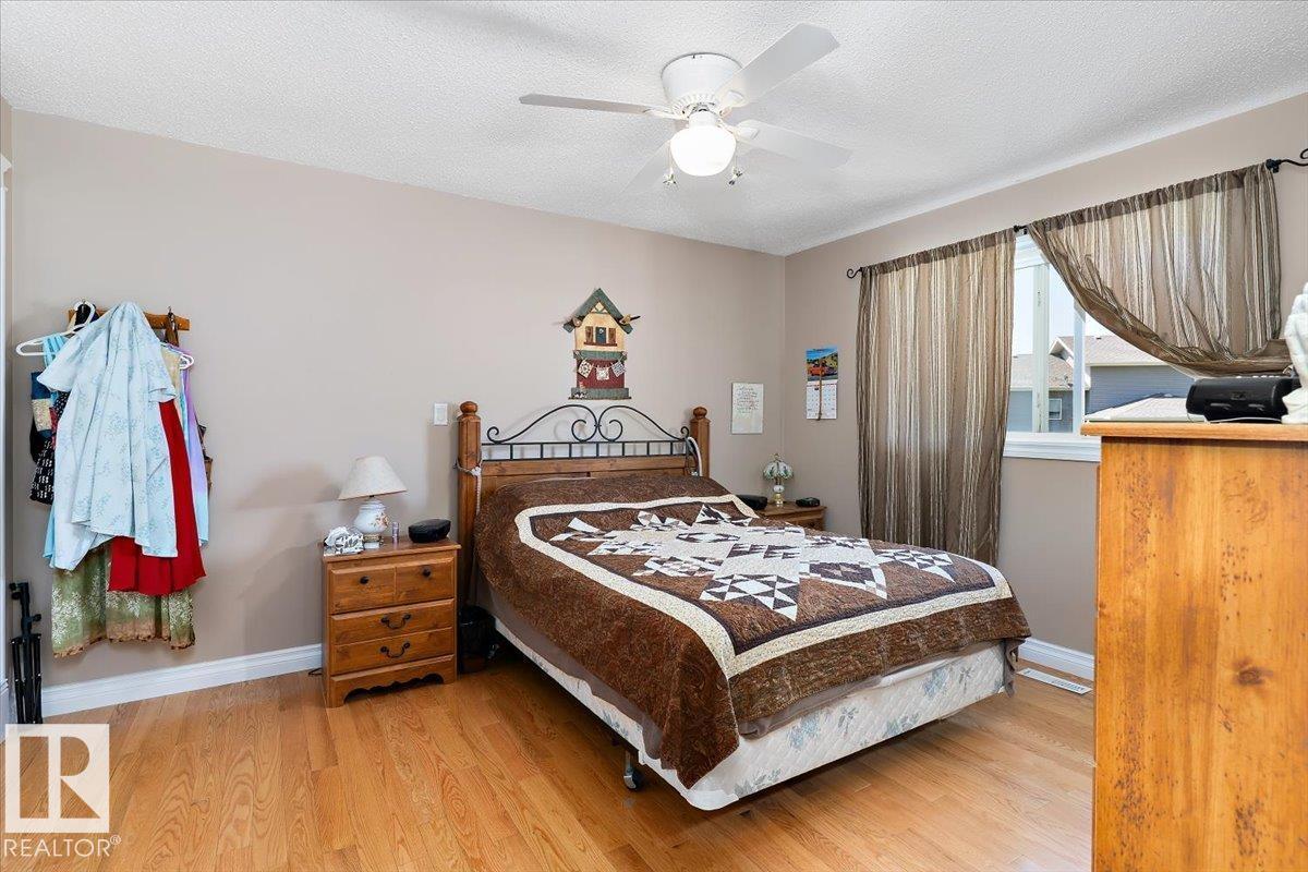 5316 53 ST - 9