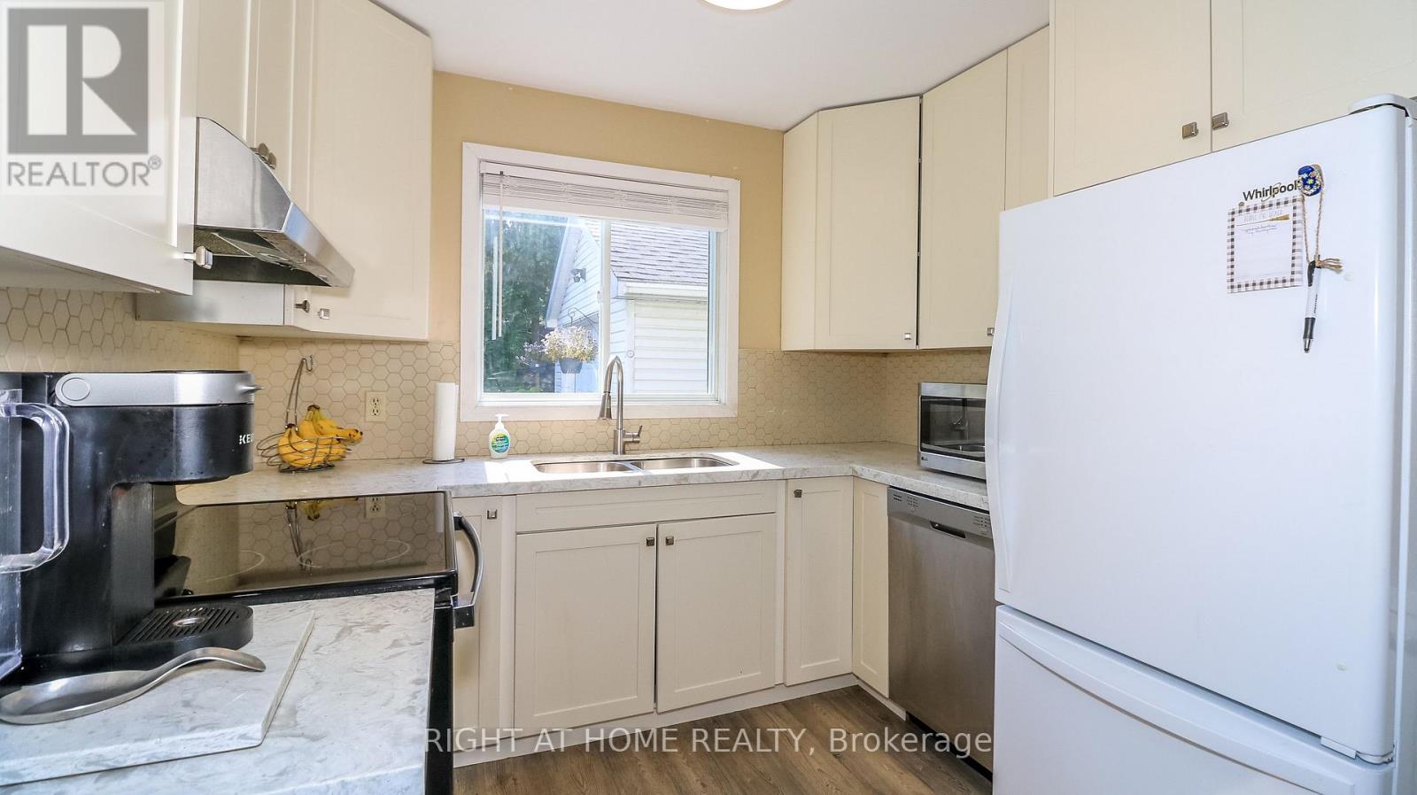 774 JAMES STREET - 24