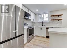 B - 4 Carrington Place, Bradford West Gwillimbury, ON L3Z2V3 Photo 6