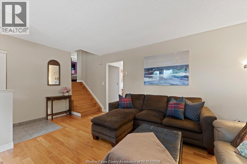 3285 ROSEBRIAR ROAD - 7
