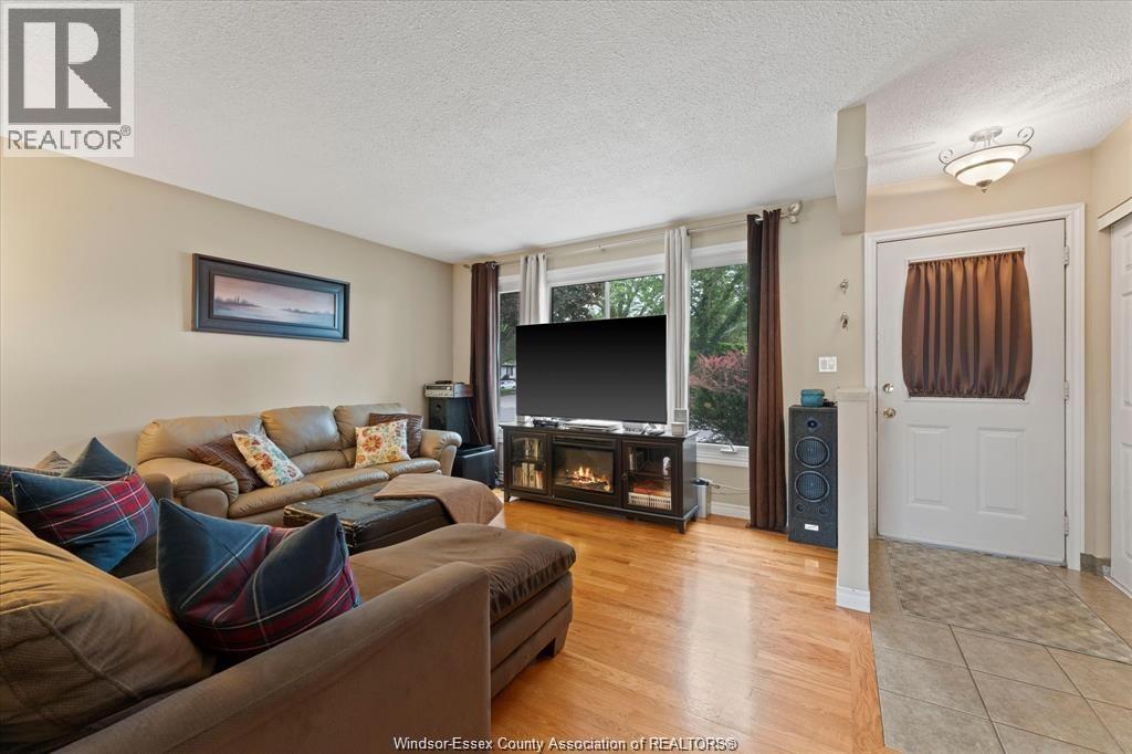 3285 ROSEBRIAR ROAD - 5