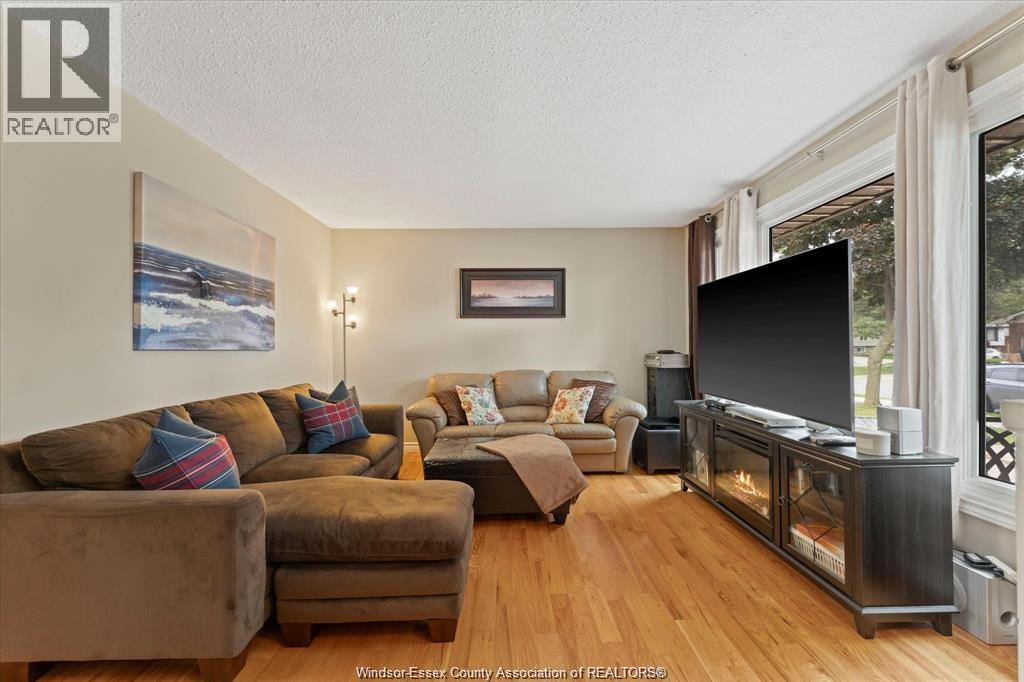 3285 ROSEBRIAR ROAD - 6