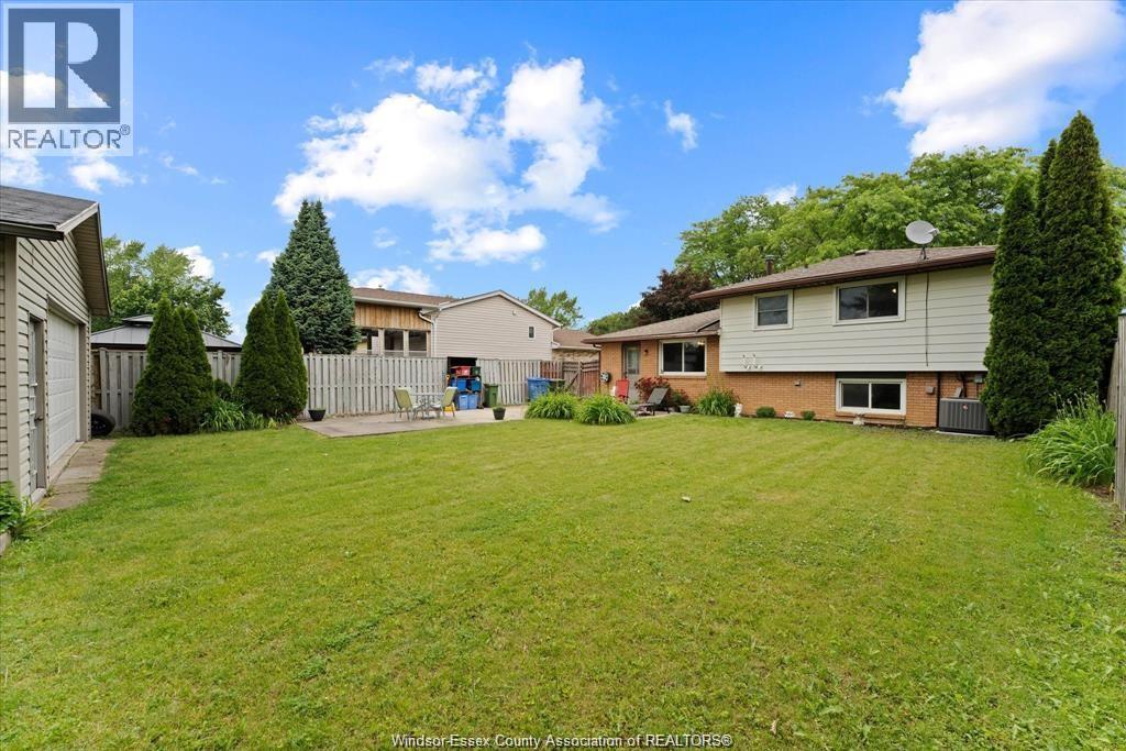 3285 ROSEBRIAR ROAD - 31