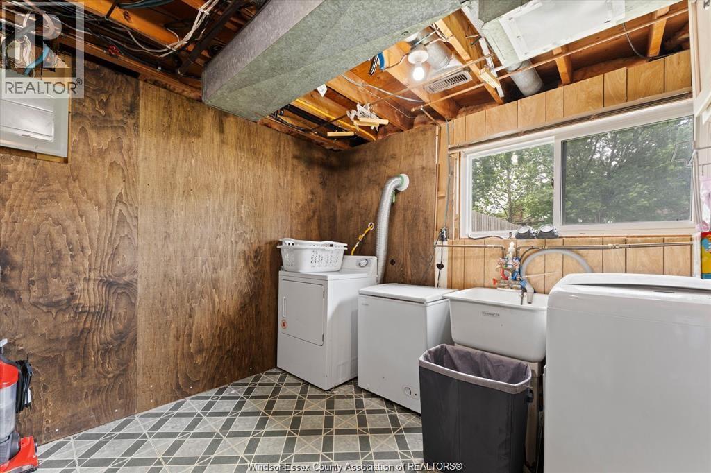 3285 ROSEBRIAR ROAD - 24