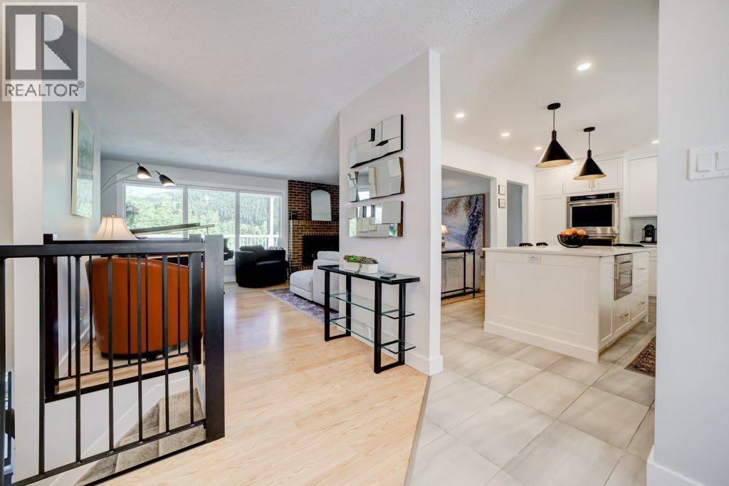 13521 15 Avenue - 10