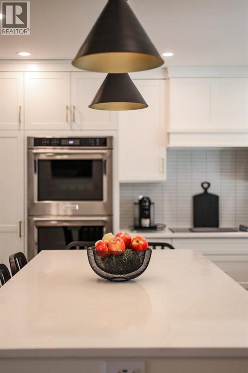 13521 15 Avenue - 17